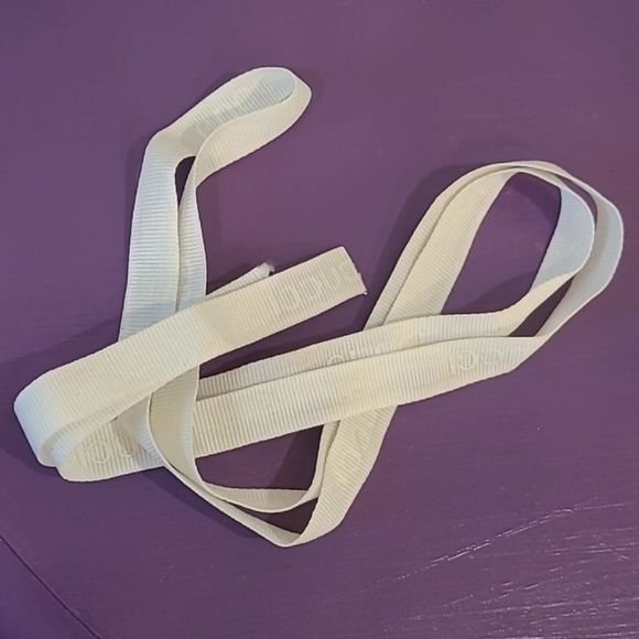 Gucci Handbags - GUCCI White Ribbon 50"